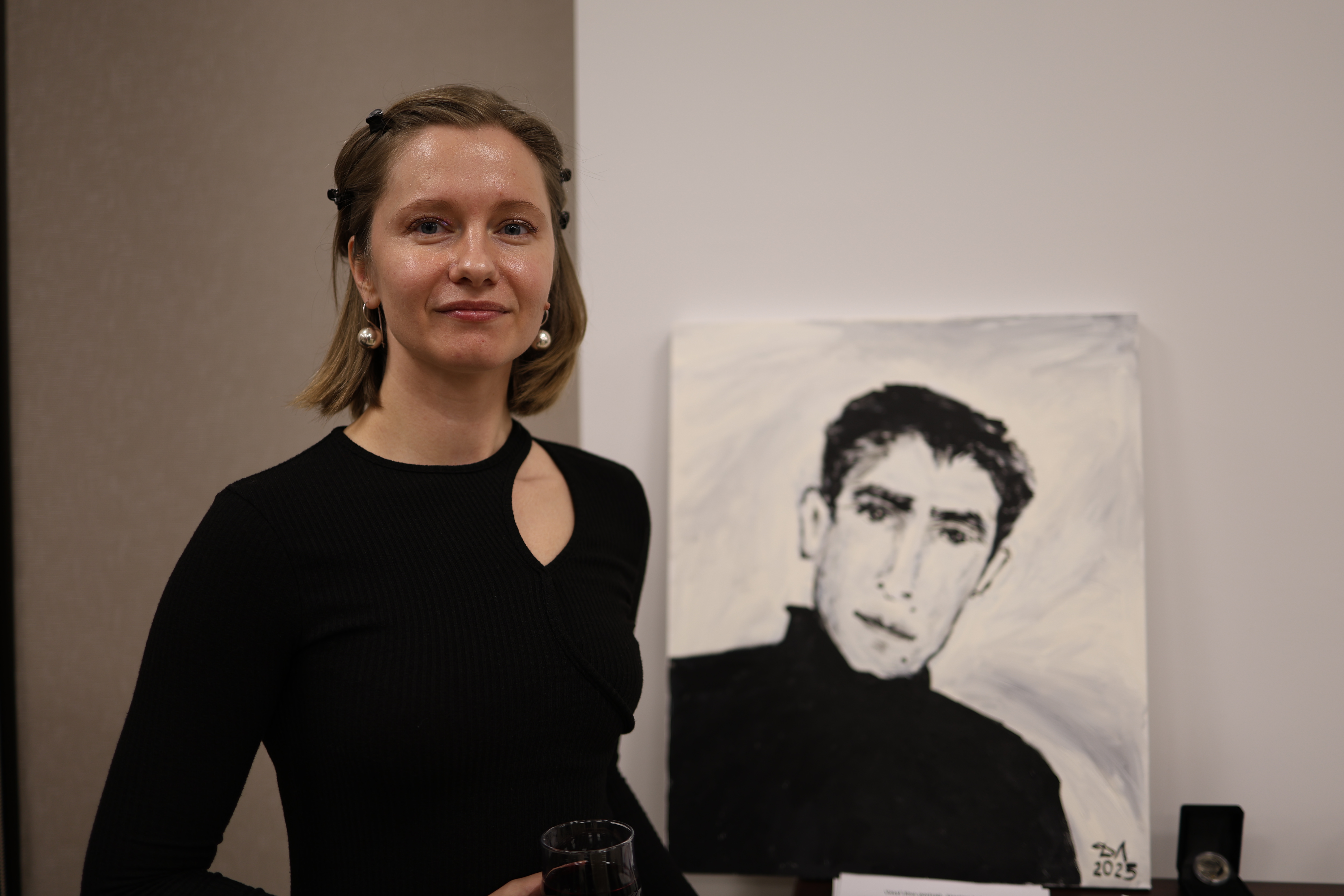 Portrait of Olha Dovhan-Levytska, who works in the artist style (Ankara-Lviv, Türkiye) Photo 2 of 2.